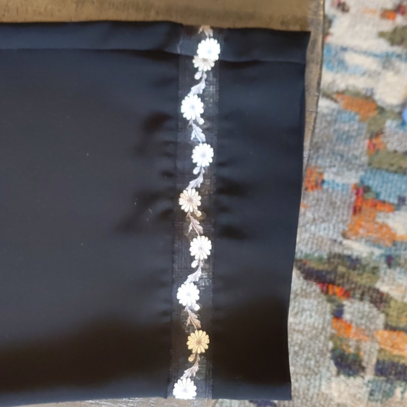 Harolds Womens Black Pants Fan Detail - Picture 2 of 8